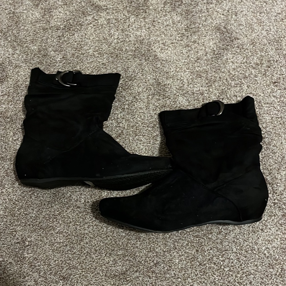 Black boots